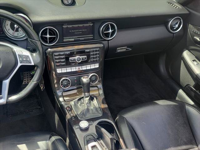 Used 2015 Mercedes-Benz SLK 250 w/ Premium Package image 13