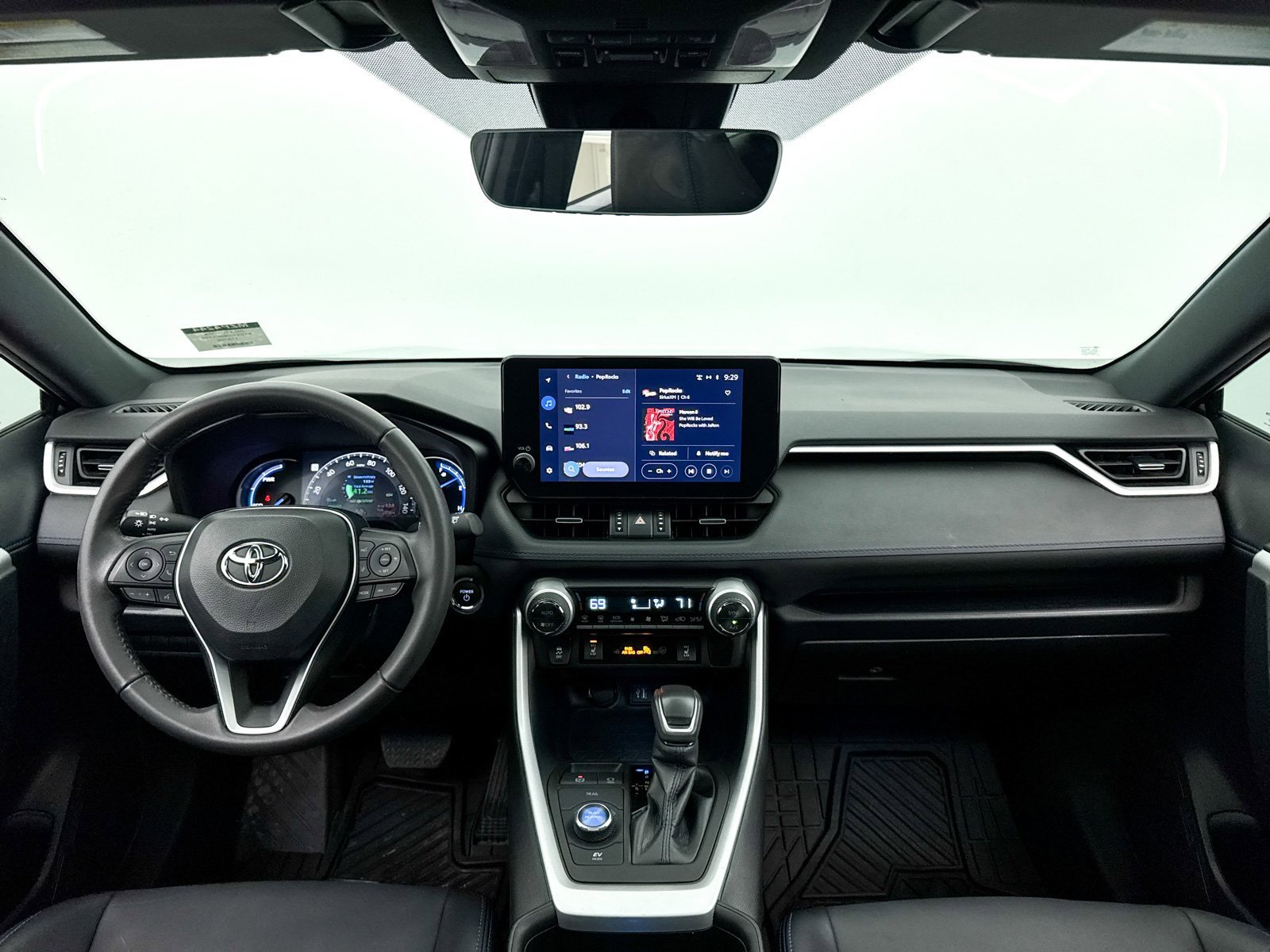 Used 2023 Toyota RAV4 XSE image 20