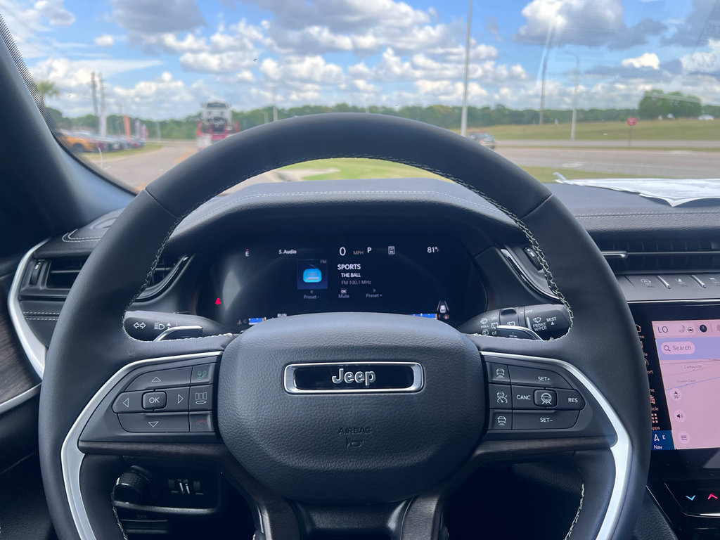 New 2026 Jeep Grand Cherokee Altitude RWD image 23