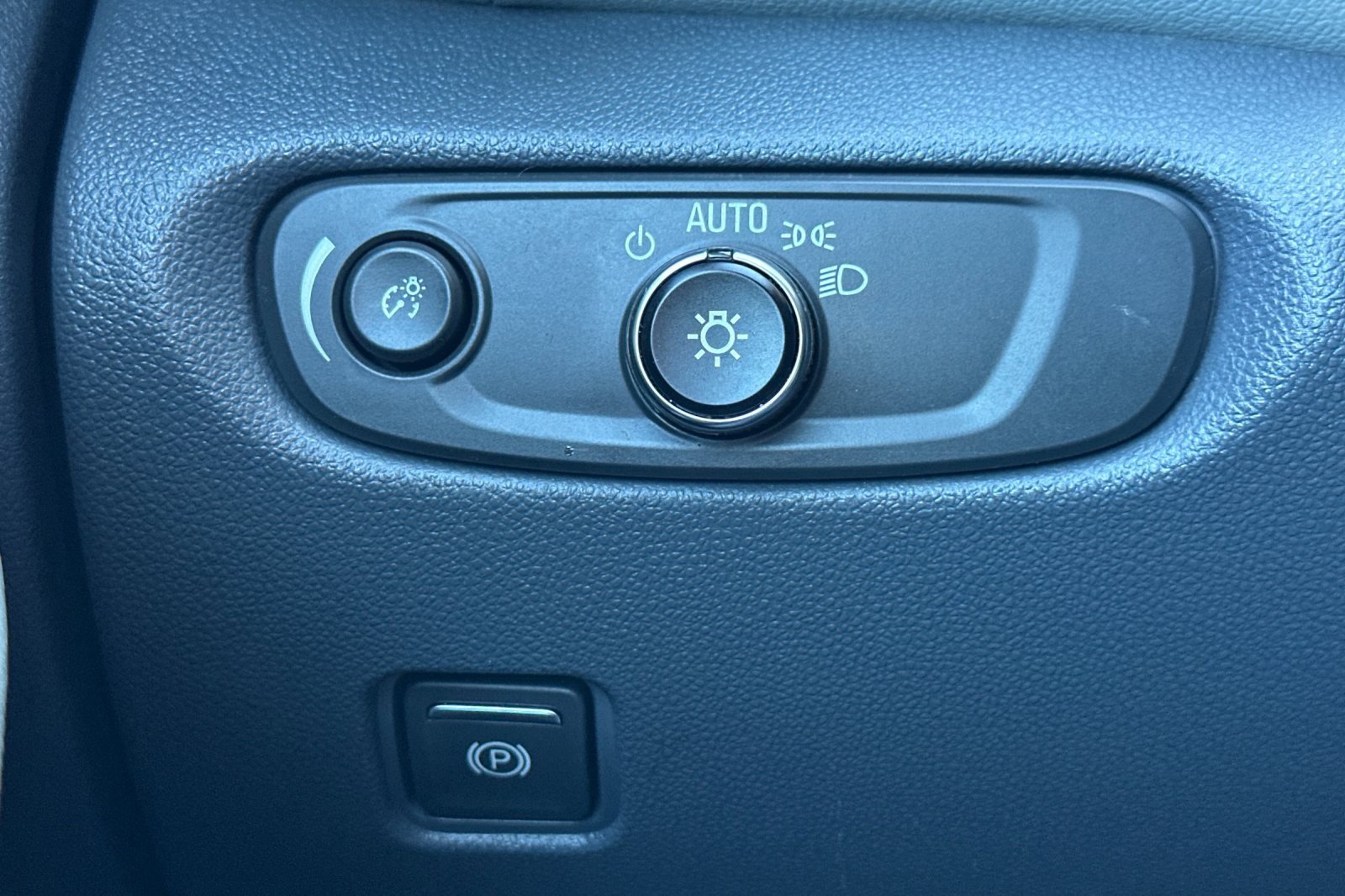 Certified 2022 Chevrolet Blazer LT image 35