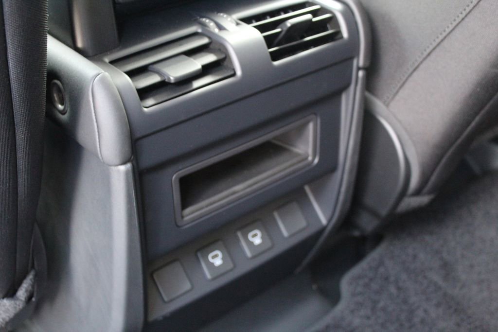 Used 2025 Land Rover Defender 110 S AWD/4WD image 22