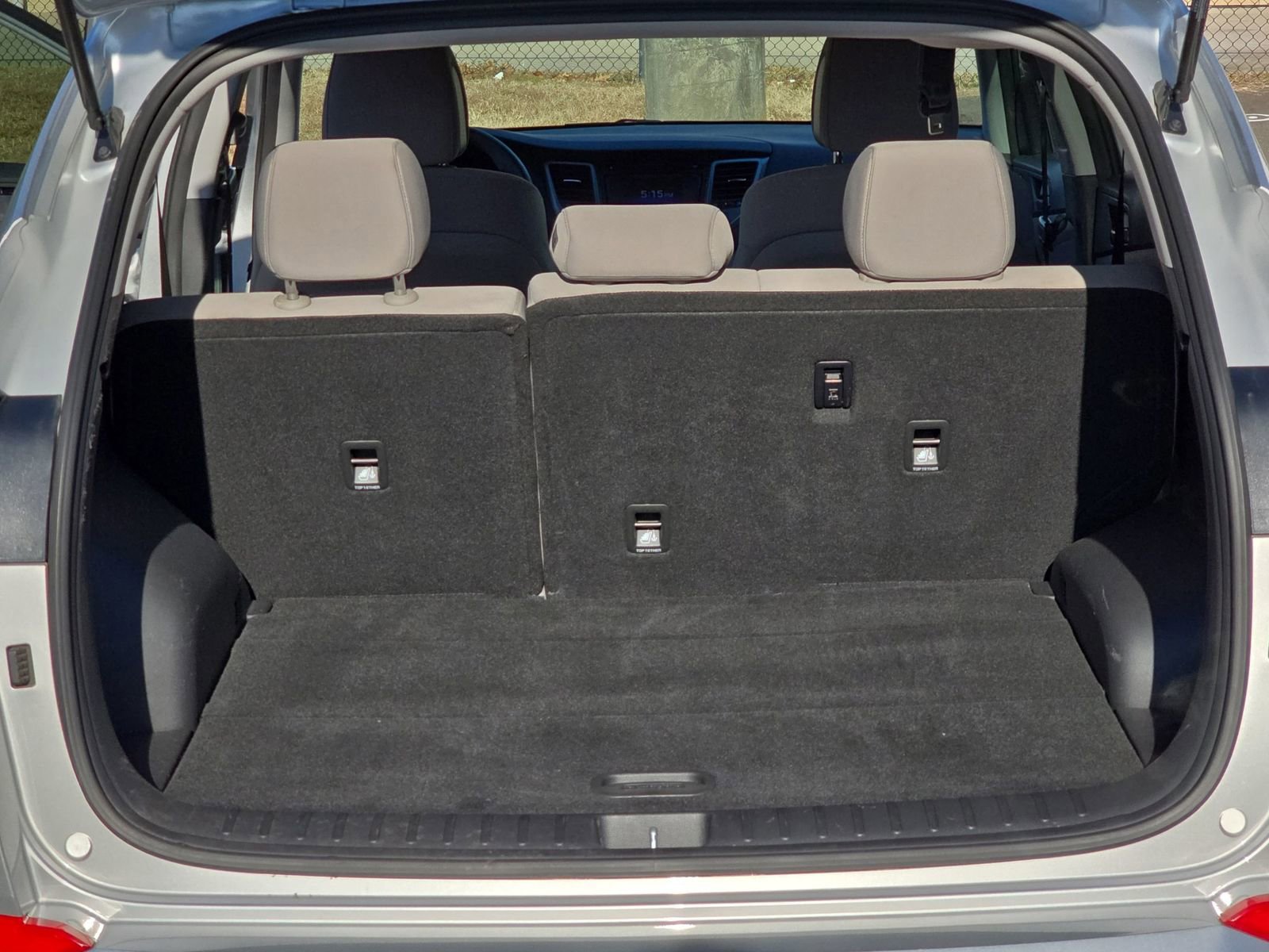 Used 2018 Hyundai Tucson SE image 16