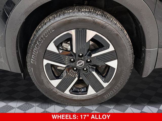 Certified 2025 Nissan Kicks SV w/ SV Premium Package AWD/4WD image 11