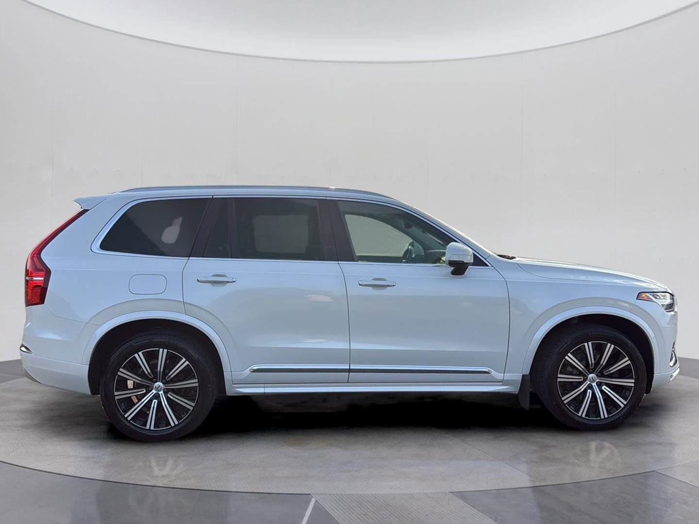 Used 2022 Volvo XC90 T6 Inscription w/ Climate Package image 8