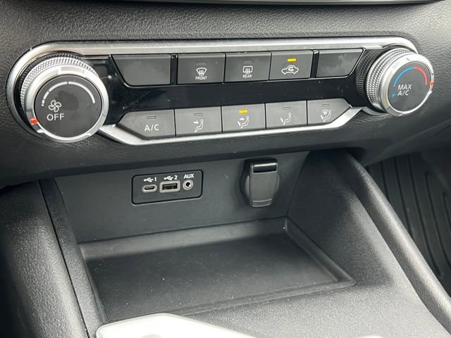 Used 2025 Nissan Altima 2.5 SV FWD image 22