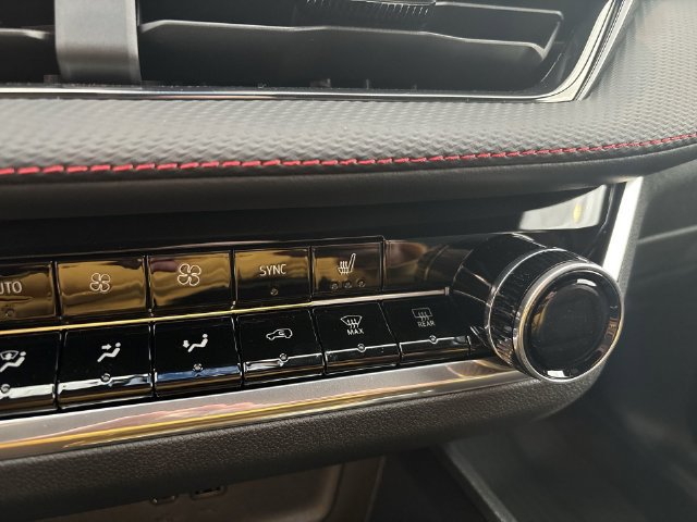 New 2027 Chevrolet Equinox RS w/ Safety and Technology Package FWD image 20
