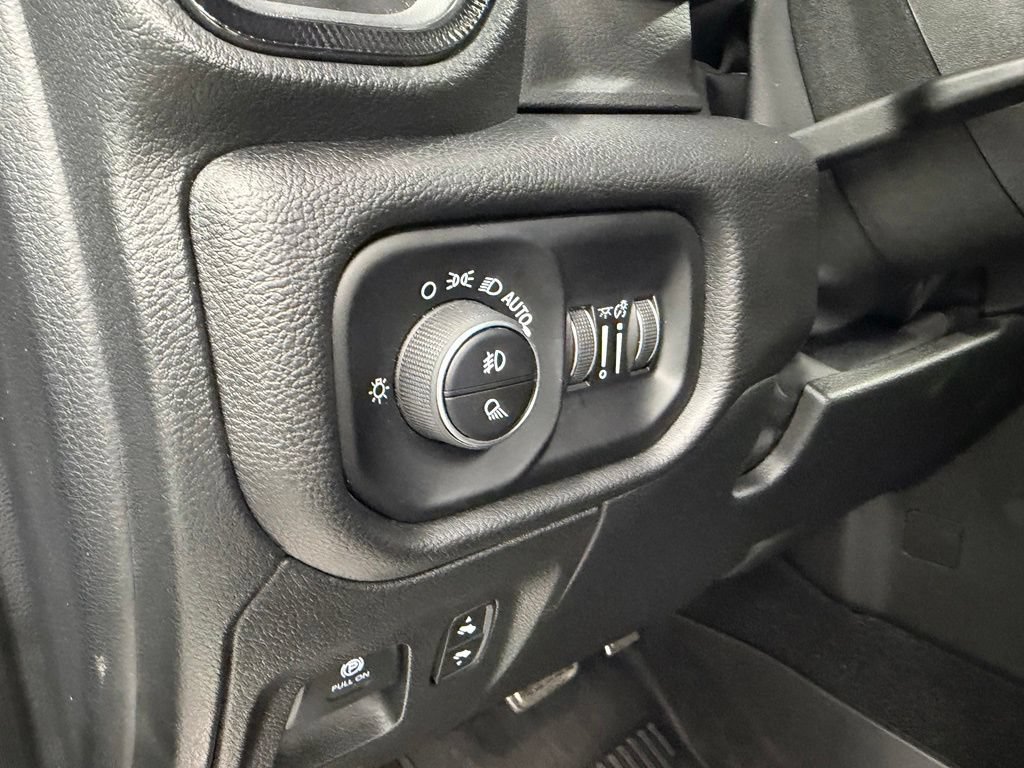 Used 2025 RAM 1500 RHO AWD/4WD image 16