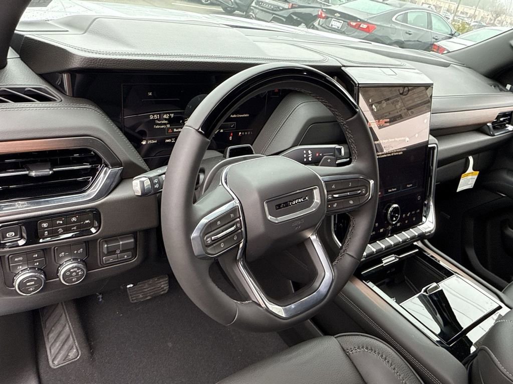 New 2026 GMC Yukon XL Denali w/ Denali Reserve Package image 16