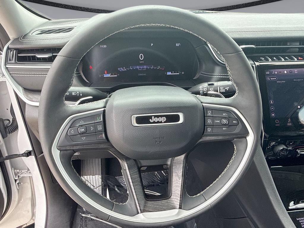 Used 2023 Jeep Grand Cherokee Limited AWD/4WD image 21
