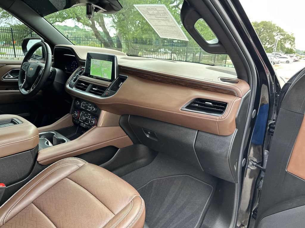 Used 2023 Chevrolet Tahoe High Country AWD/4WD image 37