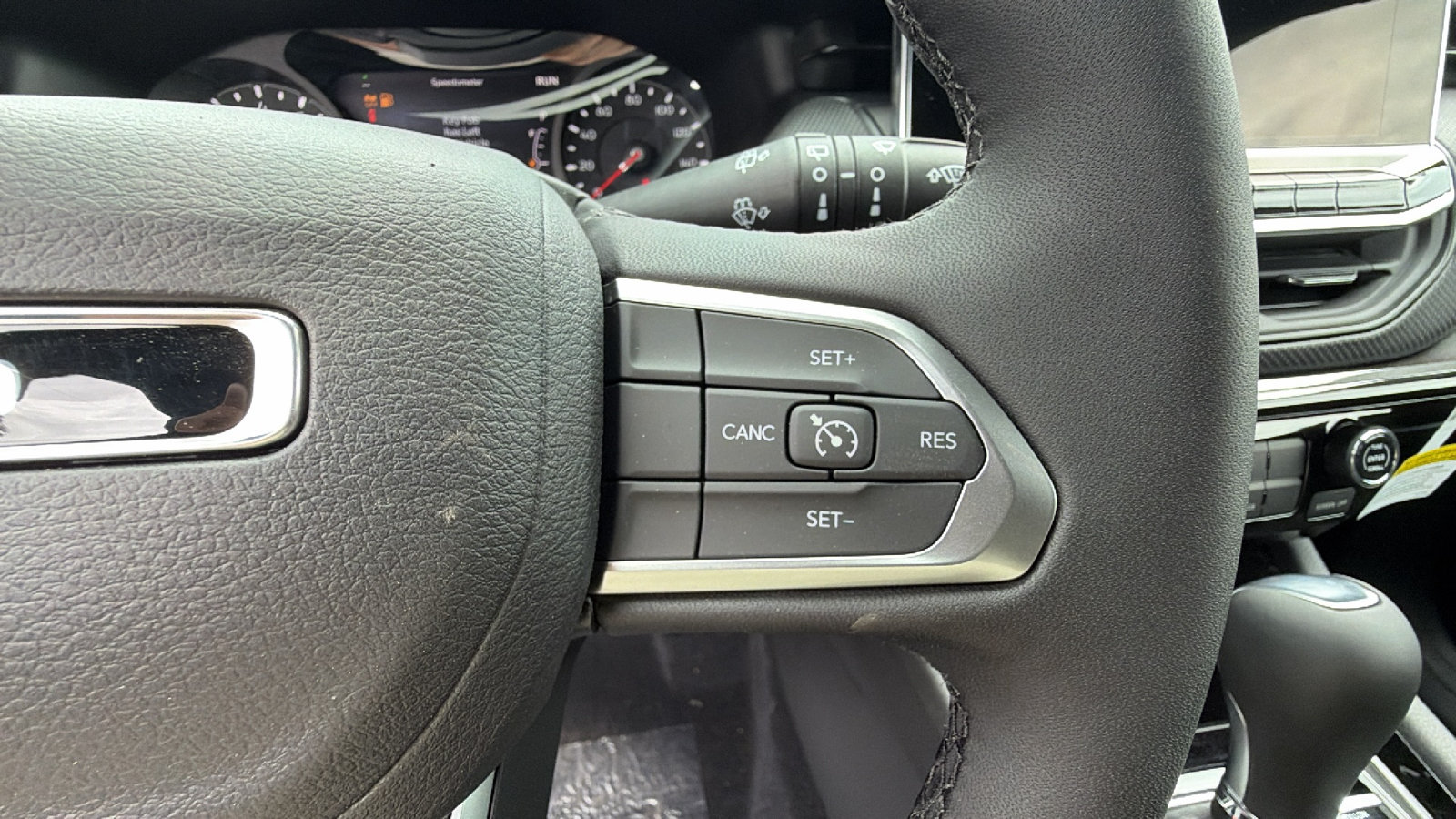 New 2026 Jeep Compass Latitude AWD/4WD image 24