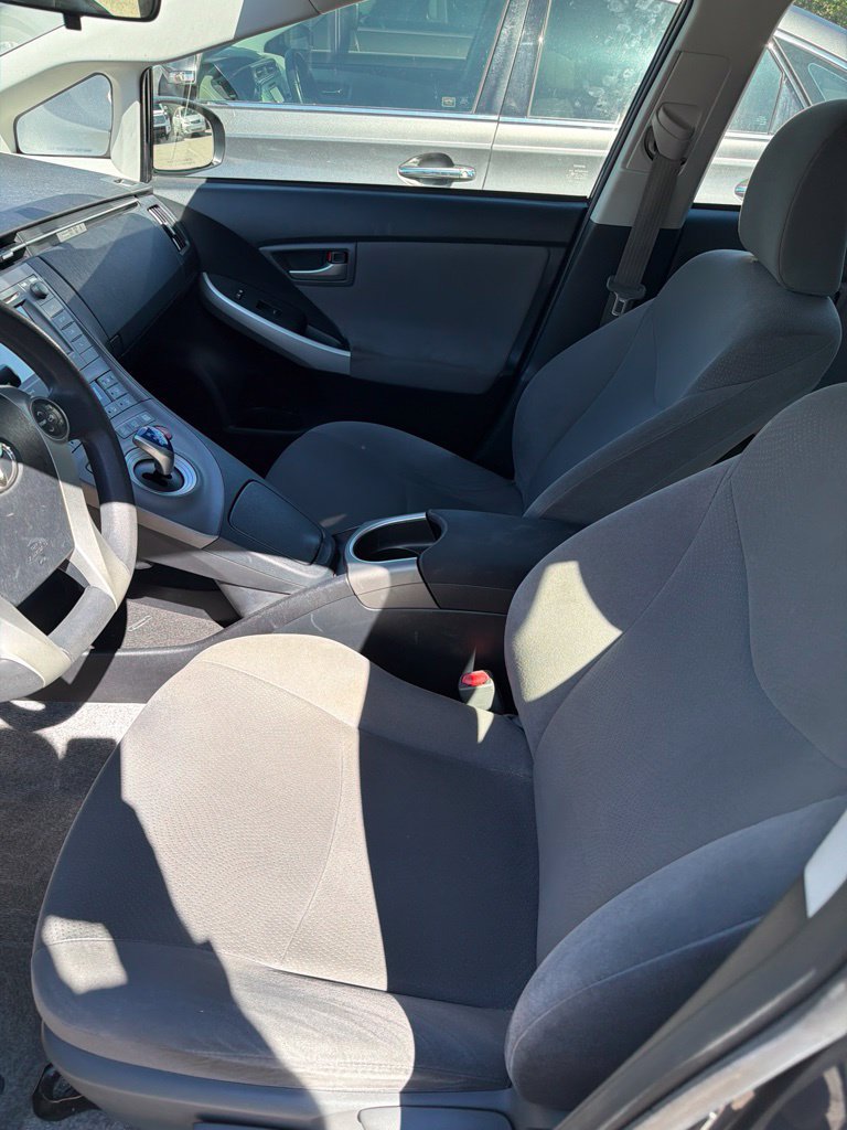 Used 2014 Toyota Prius Three FWD image 2