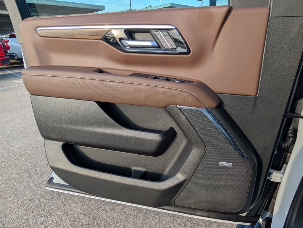 New 2026 Chevrolet Tahoe High Country RWD image 13