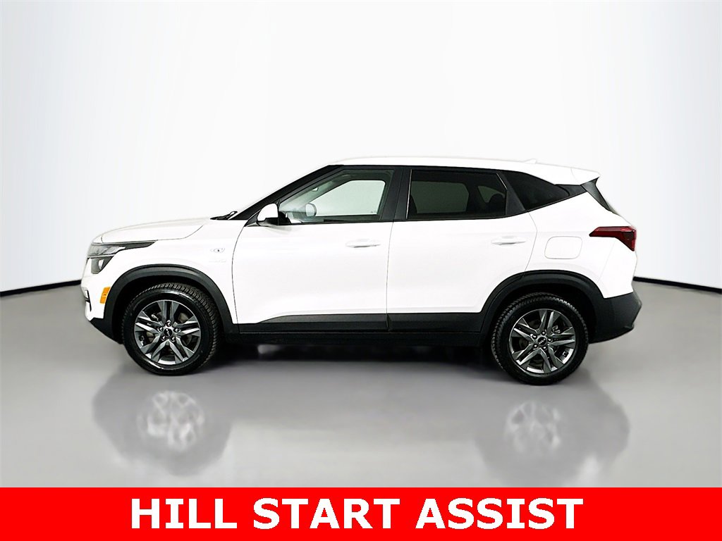 Used 2023 Kia Seltos LX image 7