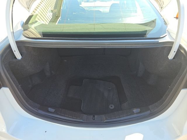 Used 2020 Ford Fusion SE FWD image 29