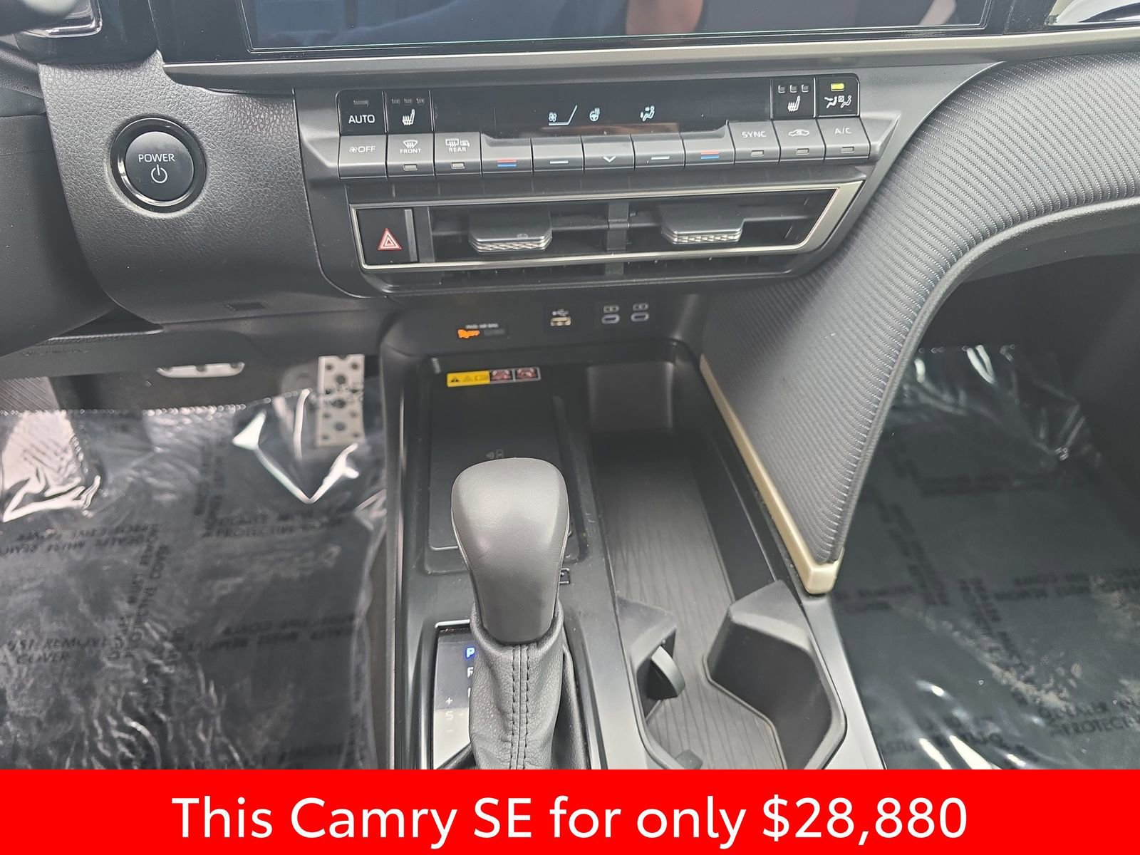 Used 2025 Toyota Camry SE image 28