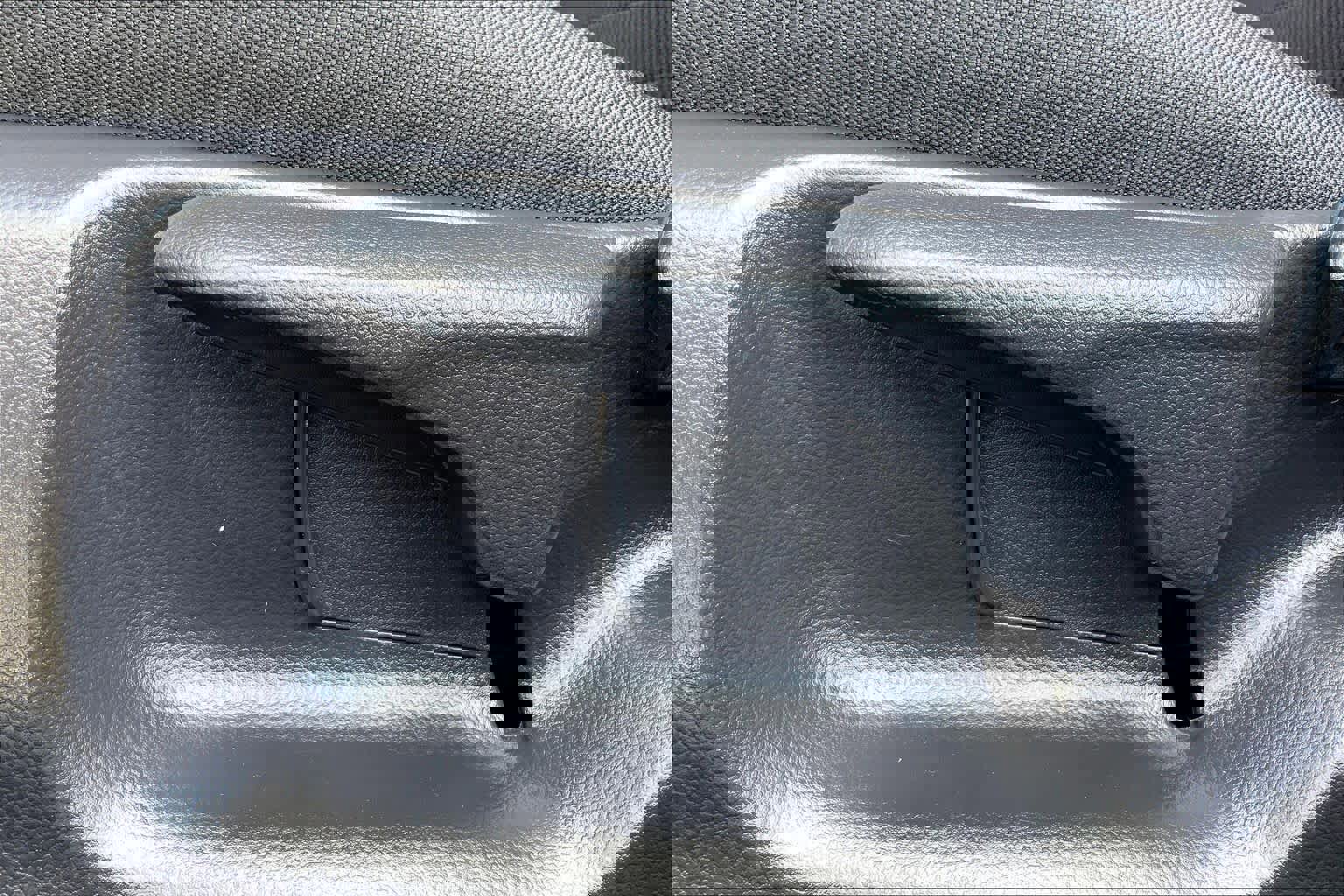 Certified 2025 Toyota Corolla SE w/ SE Premium Package FWD image 34