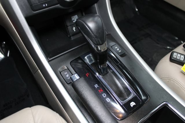 Used 2015 Honda Accord Touring image 14