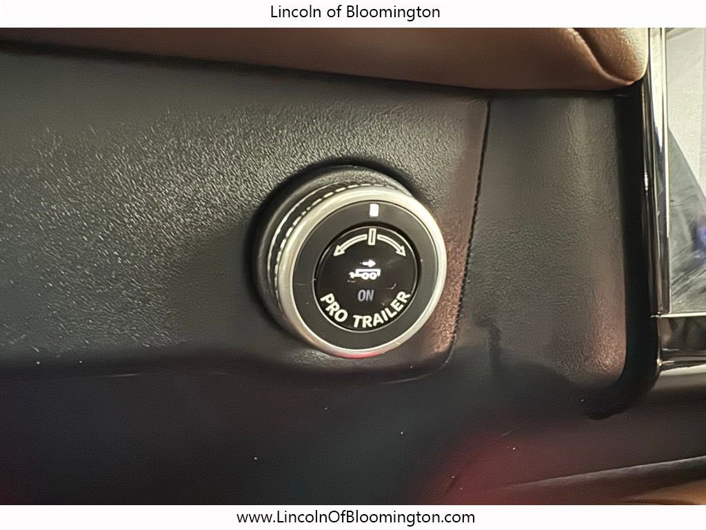 Certified 2025 Lincoln Navigator Reserve AWD/4WD image 52