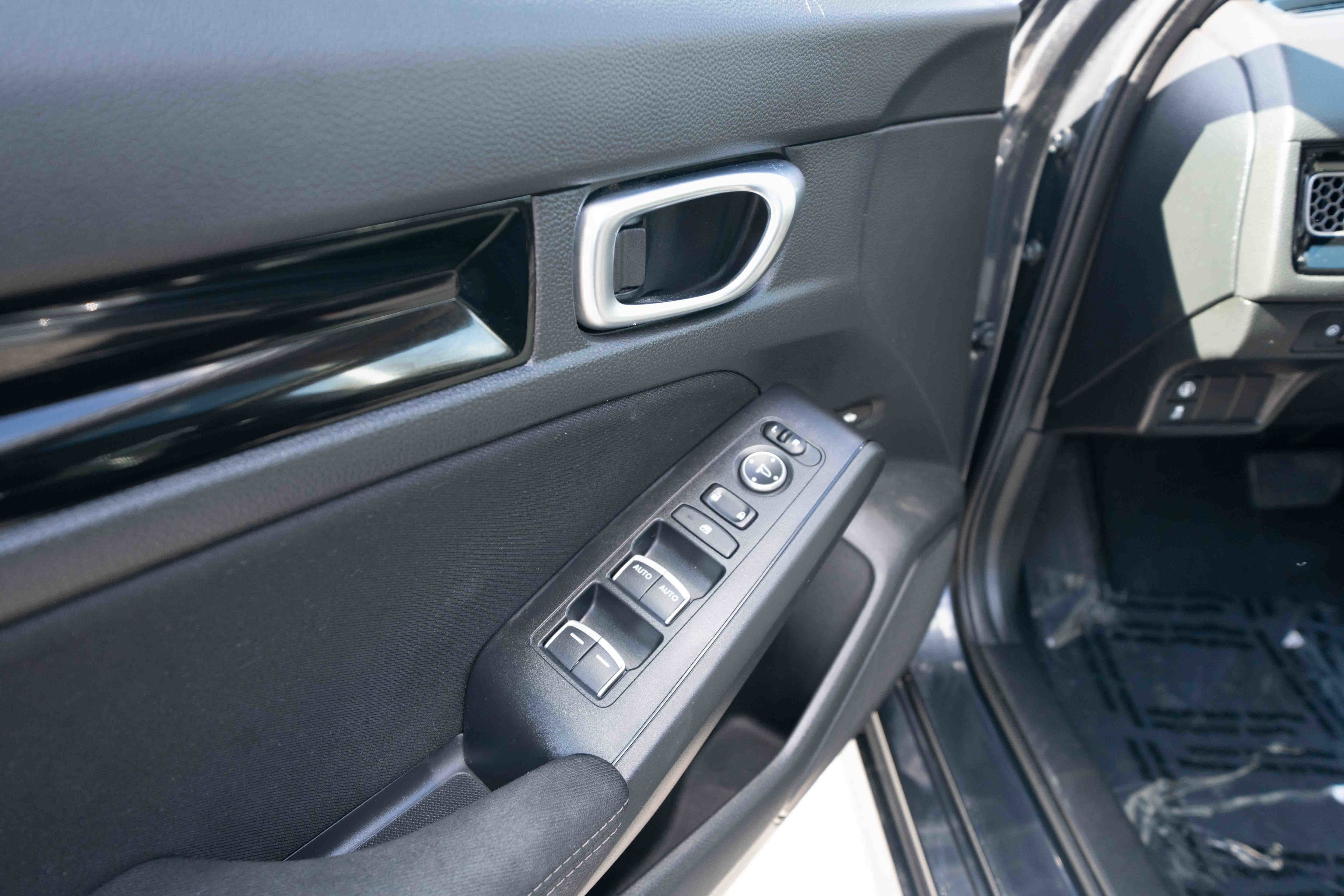 Used 2023 Honda Civic EX image 7