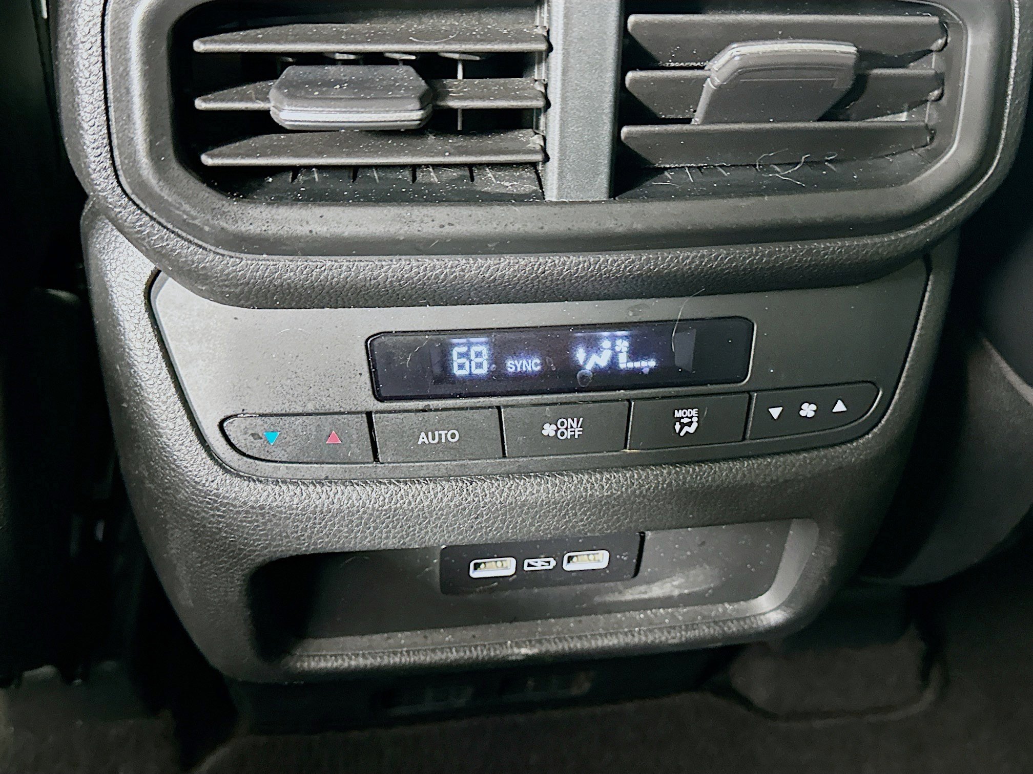 Used 2023 Honda Pilot Touring image 34