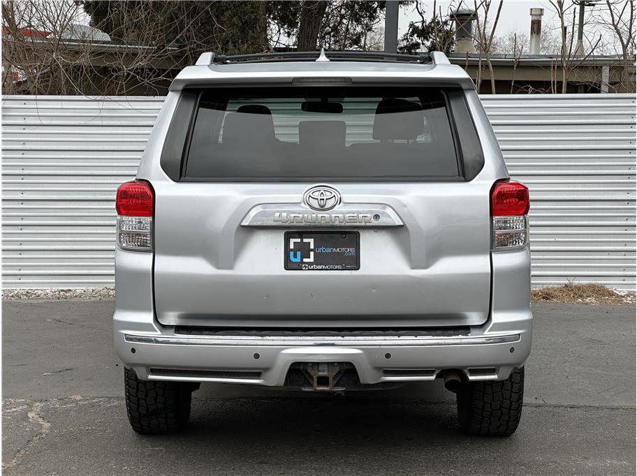 Used 2011 Toyota 4Runner SR5 AWD/4WD image 11