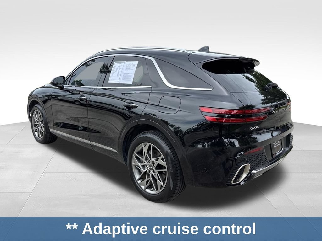 Used 2024 Genesis GV70 2.5T AWD/4WD image 3