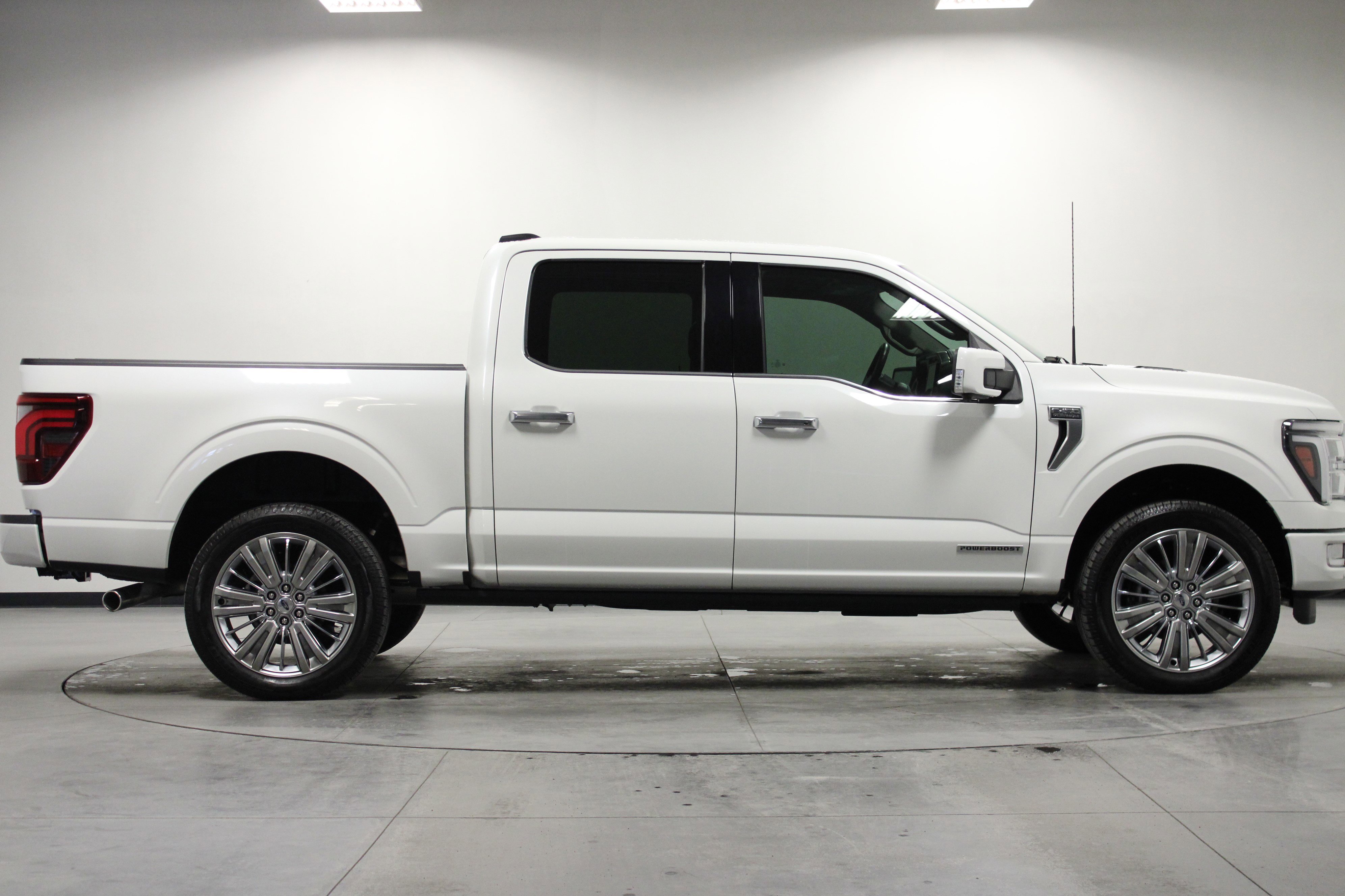 Used 2025 Ford F150 Platinum w/ Equipment Group 703A Plus AWD/4WD image 3