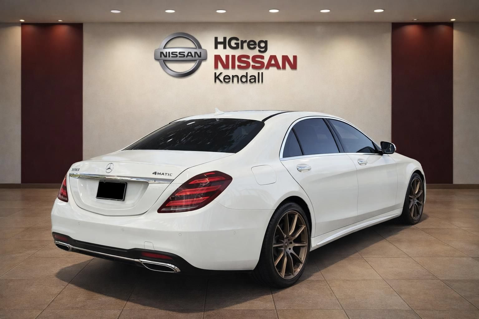 Used 2019 Mercedes-Benz S 560 4MATIC Sedan image 4