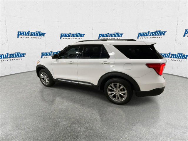 Used 2022 Ford Explorer XLT w/ Equipment Group 202A image 8