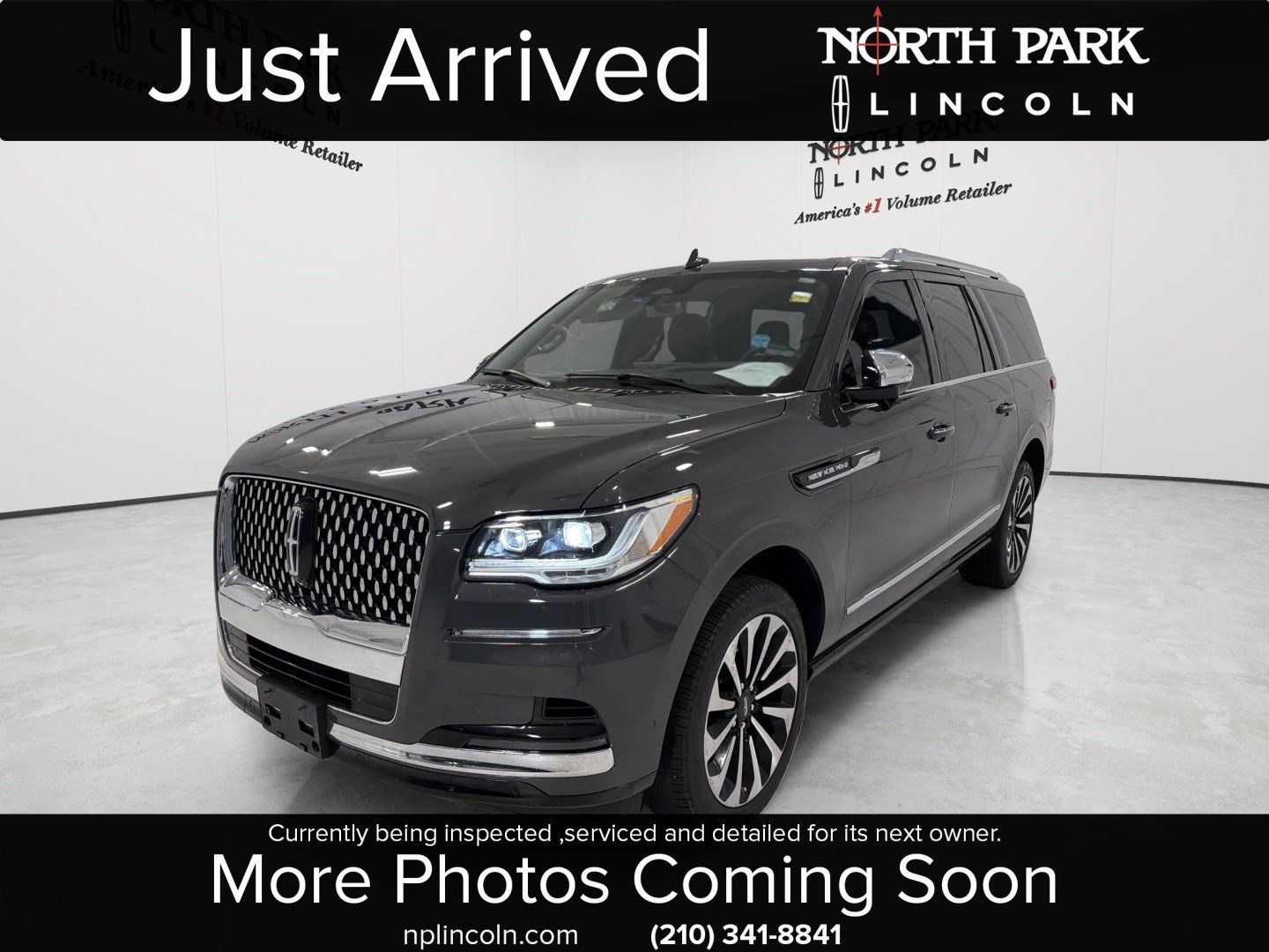Used 2024 Lincoln Navigator L Black Label AWD/4WD image 1