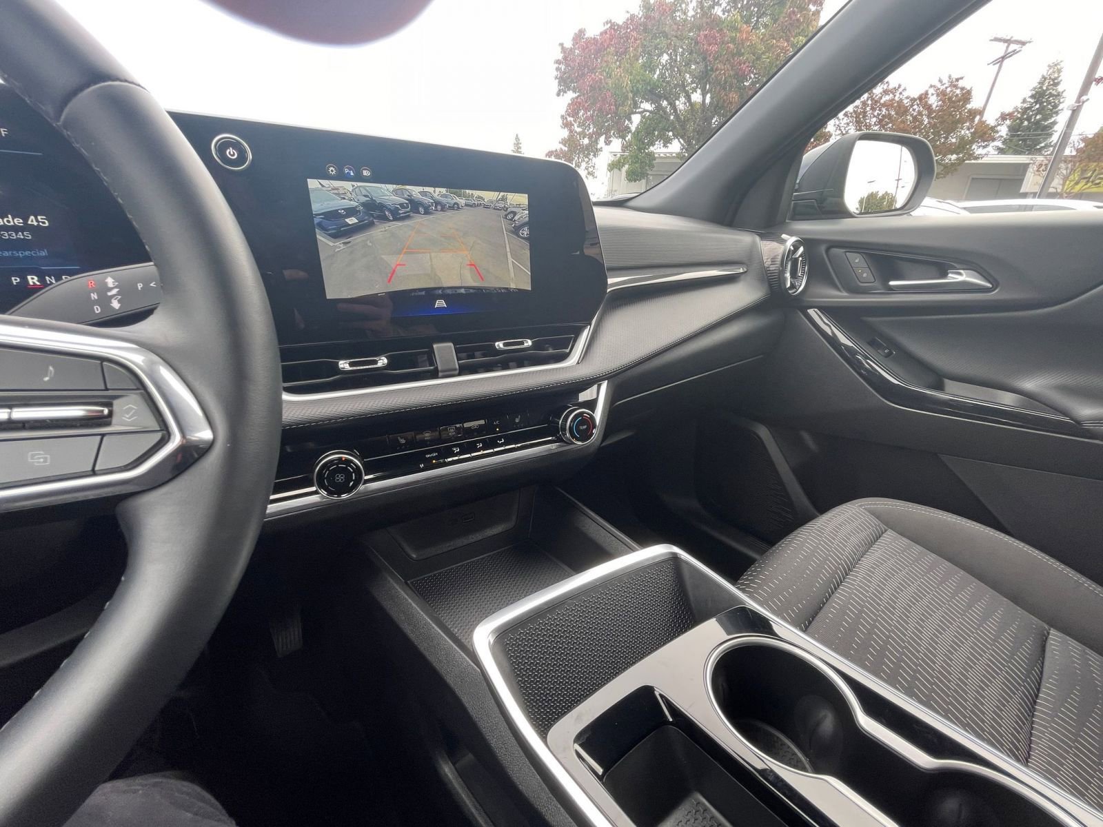 Used 2025 Chevrolet Equinox LT image 35