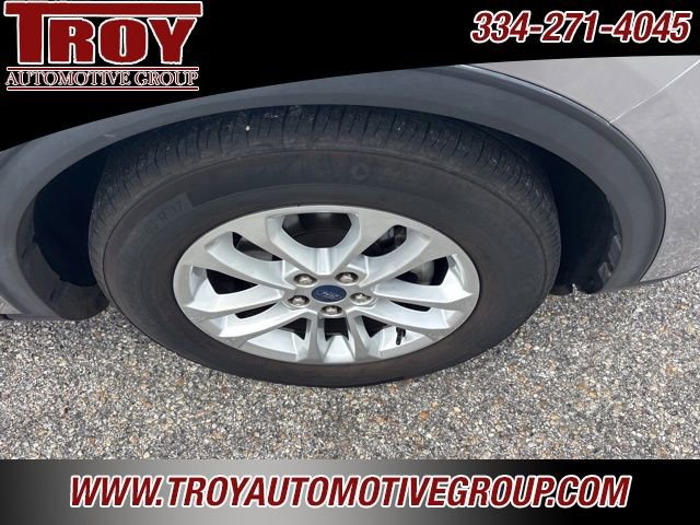 Used 2021 Ford Escape SE FWD image 17