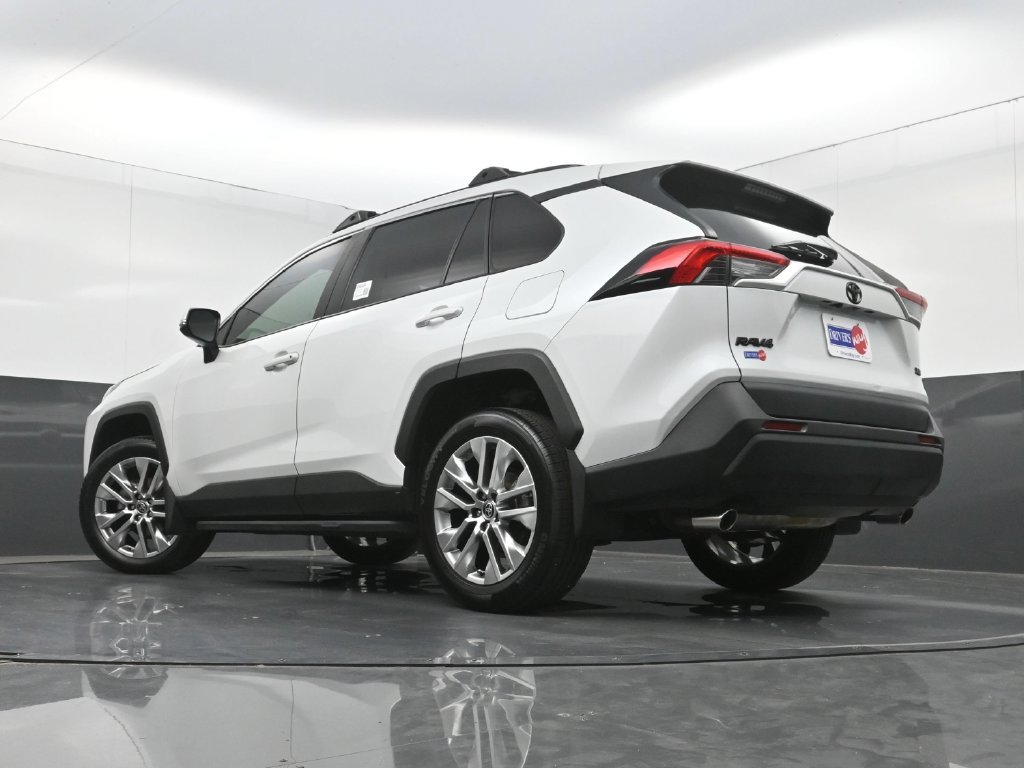 Used 2024 Toyota RAV4 XLE Premium FWD image 28