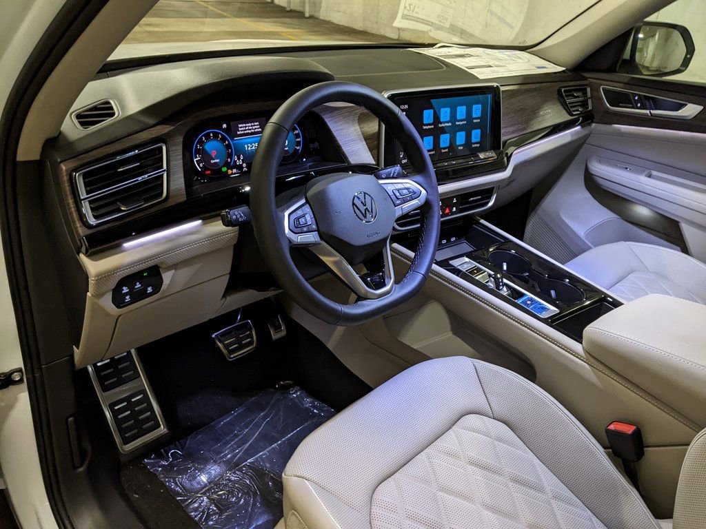 New 2026 Volkswagen Atlas SEL Premium R-Line image 8