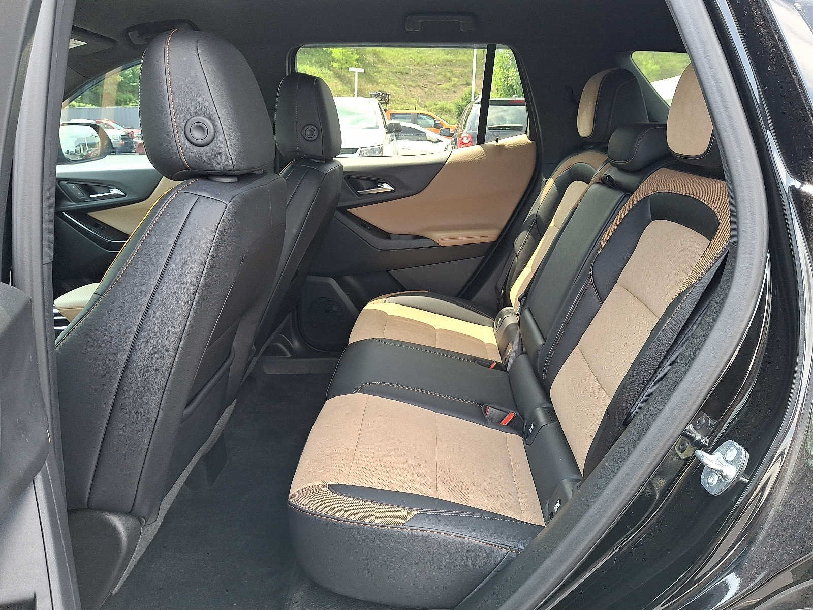 Used 2026 Chevrolet Equinox ACTIV w/ LPO, Floor Liner Package AWD/4WD image 10