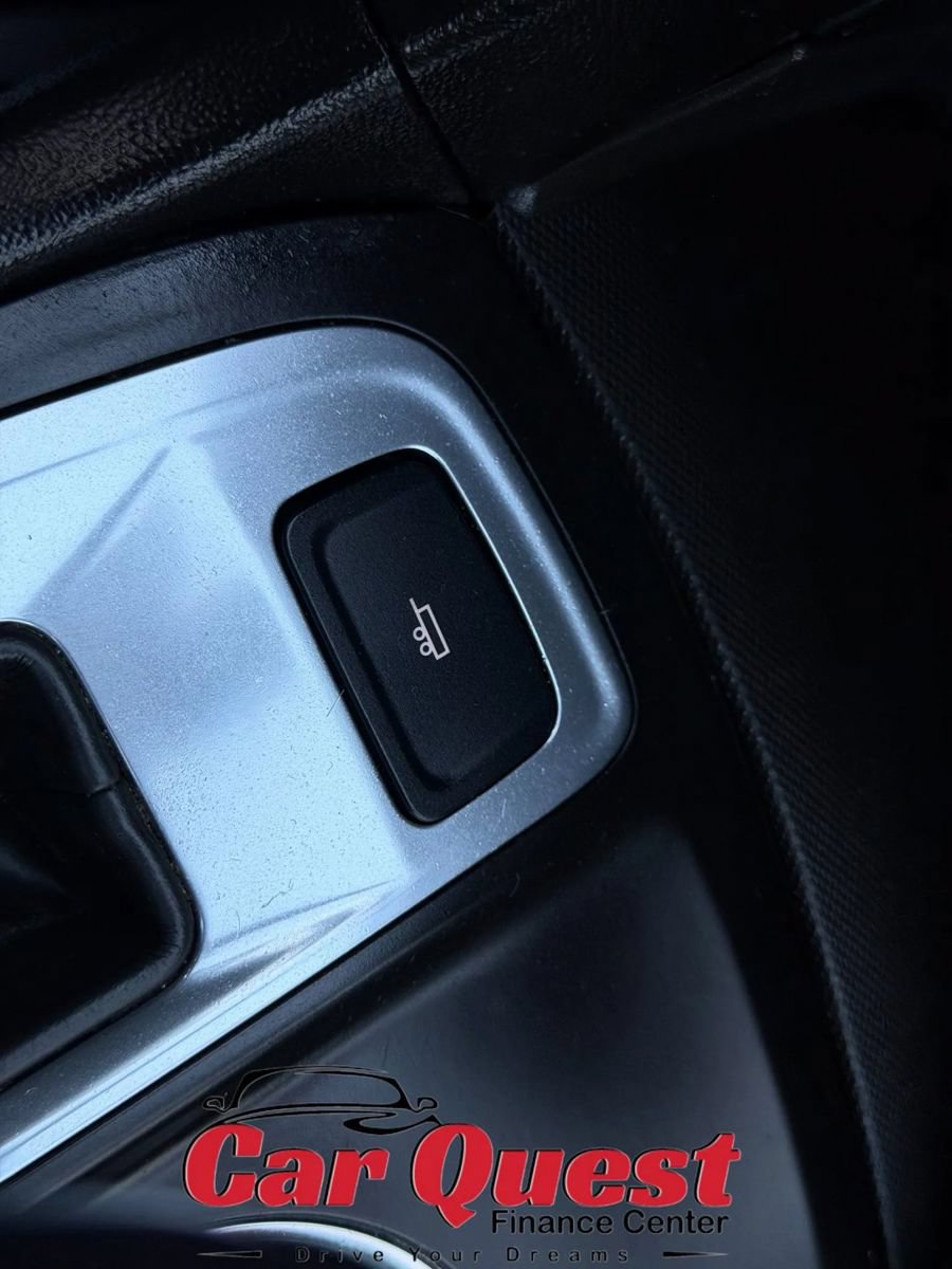 Used 2019 Chevrolet Equinox LT FWD image 33