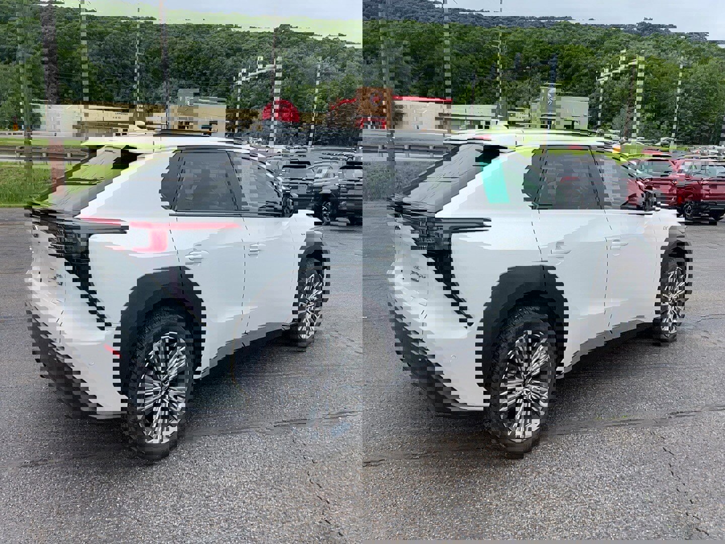 Used 2023 Subaru Solterra AWD image 5