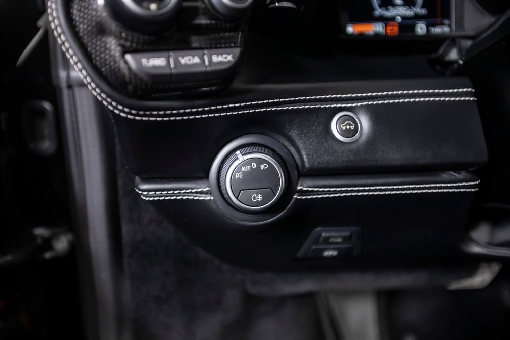 Used 2017 Ferrari 488 GTB RWD image 46