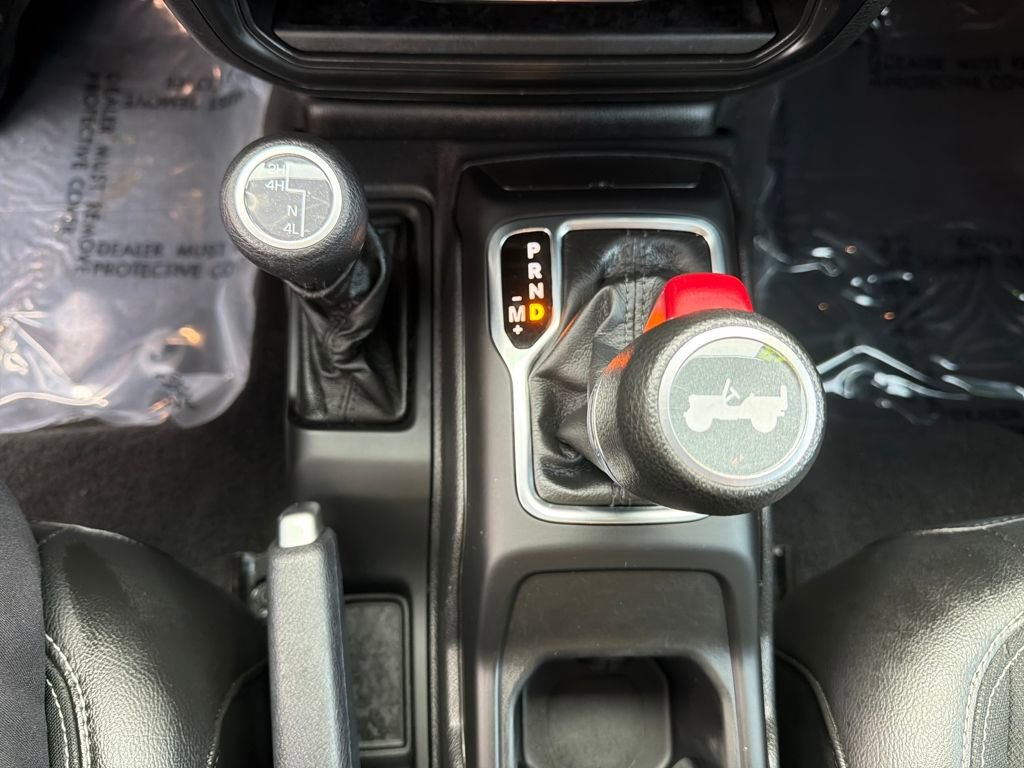 Used 2023 Jeep Wrangler Sport image 29