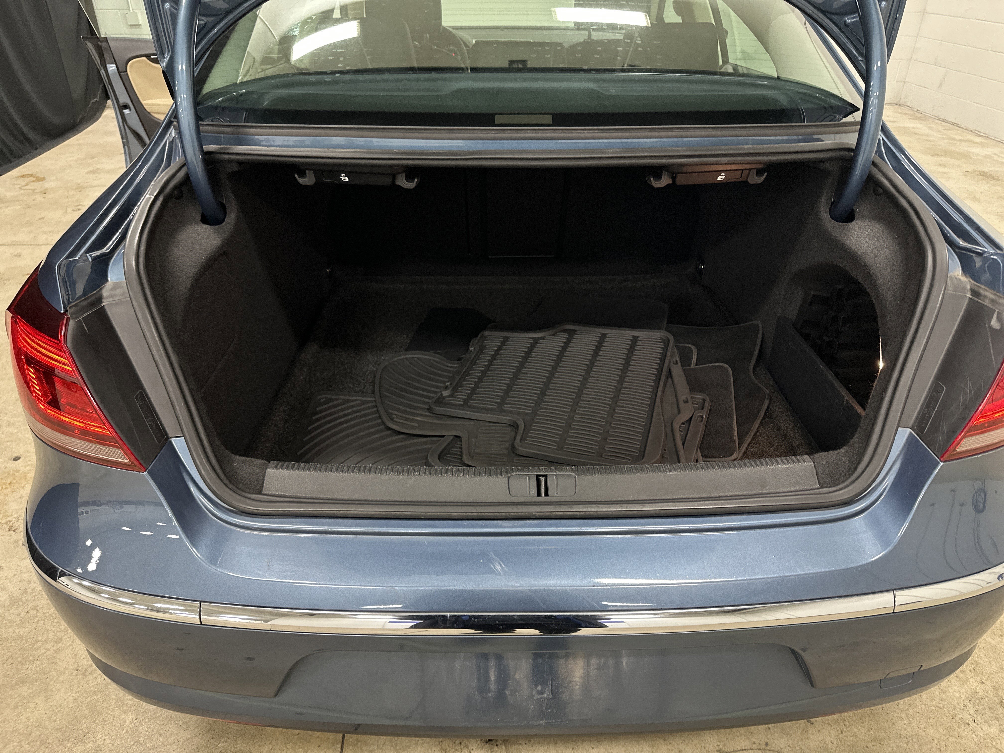 Used 2017 Volkswagen CC Sport image 32