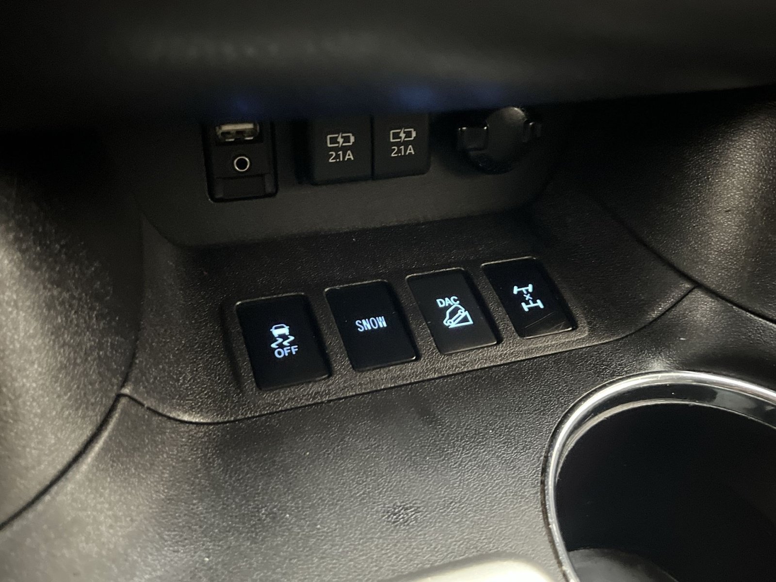 Used 2019 Toyota Highlander Plus AWD/4WD image 33