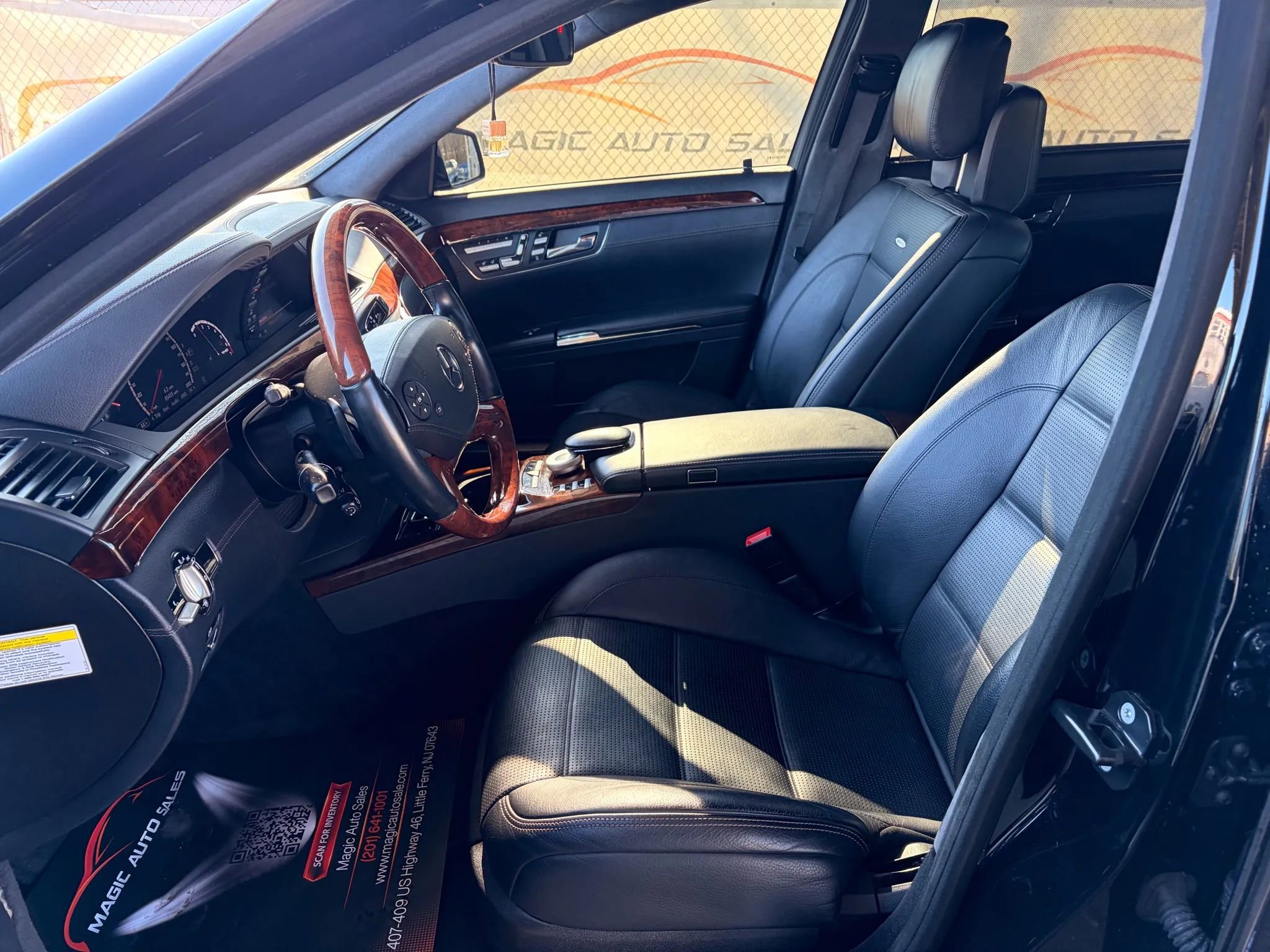 Used 2011 Mercedes-Benz S 63 AMG image 17