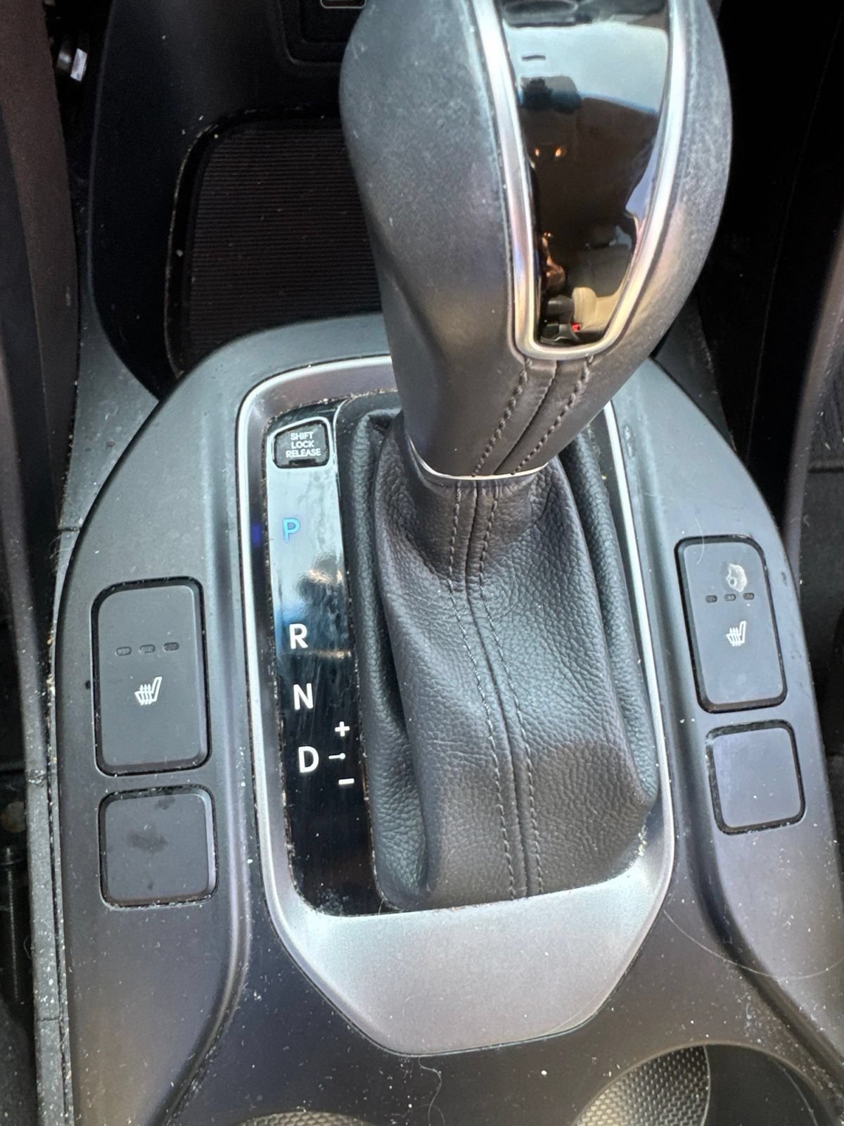 Used 2018 Hyundai Santa Fe Sport FWD image 13