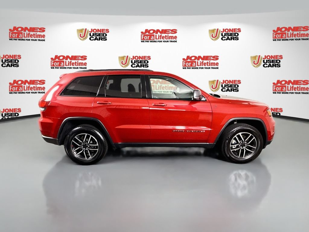 Used 2020 Jeep Grand Cherokee Trailhawk w/ Trailhawk Luxury Group AWD/4WD image 19