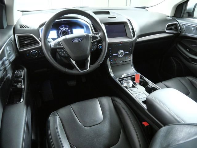 Certified 2020 Ford Edge Titanium w/ Equipment Group 301A AWD/4WD image 4