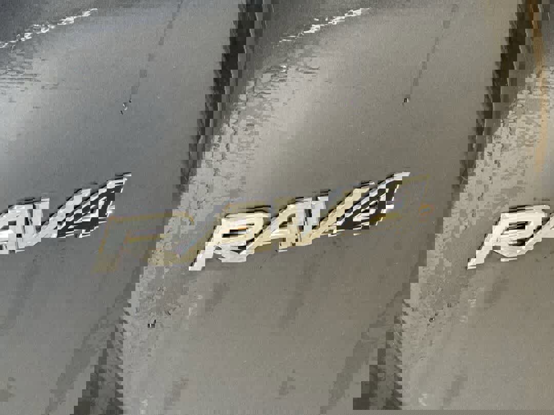 Used 2016 Toyota RAV4 Limited w/ Advanced Technology Package image 11