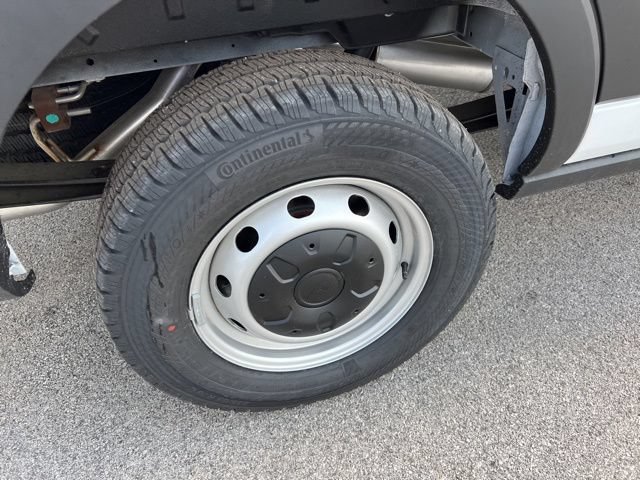 New 2023 Ford Transit 150 Low Roof RWD image 26