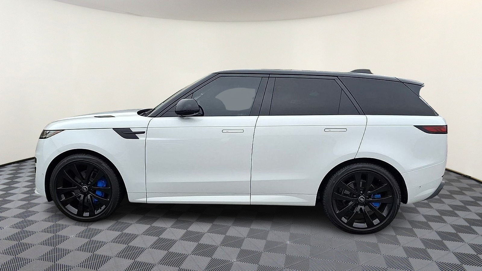 Certified 2024 Land Rover Range Rover Sport Dynamic SE AWD/4WD image 5