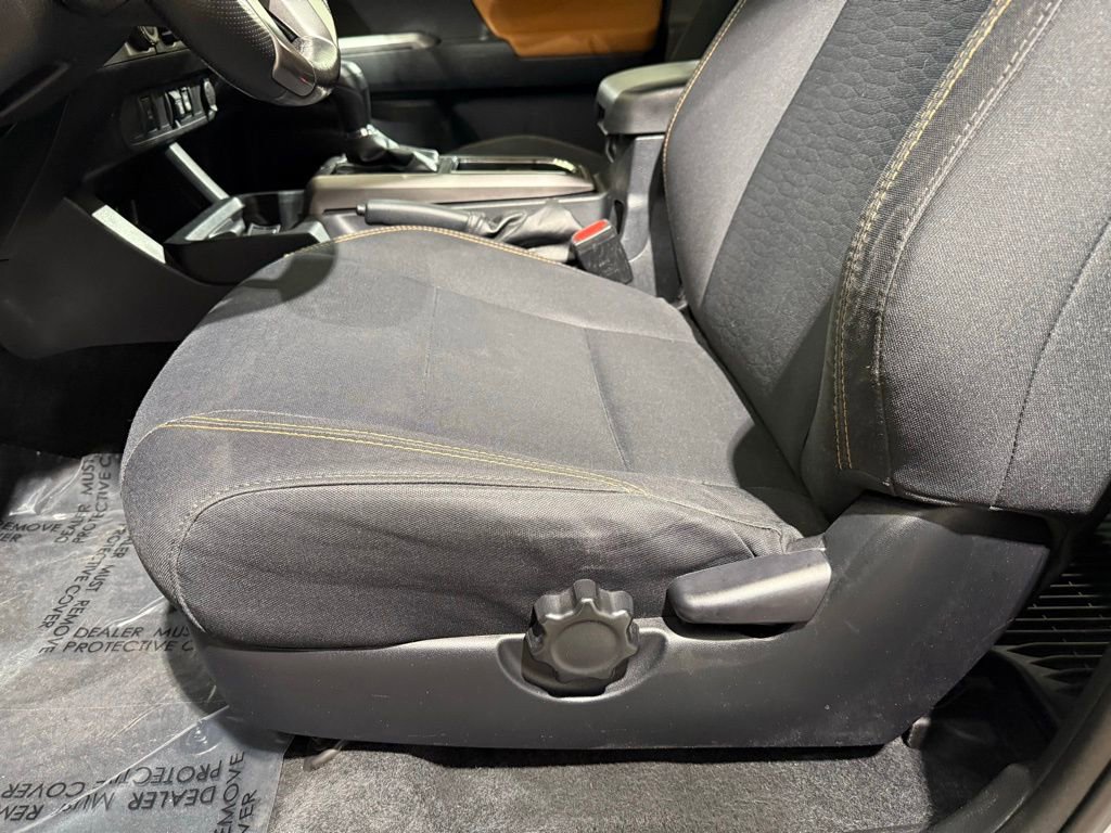 Used 2019 Toyota Tacoma SR5 AWD/4WD image 13